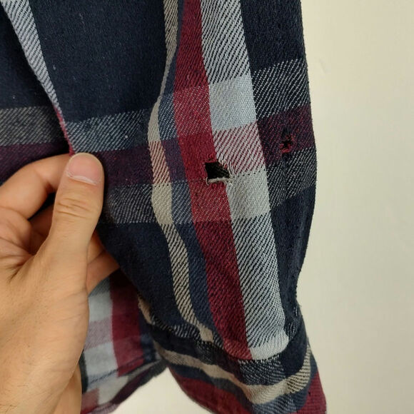 VTG Hickory Shirt Co black/red plaid heavy cotton flannel distressed mens M-Tall - Picture 3 of 10